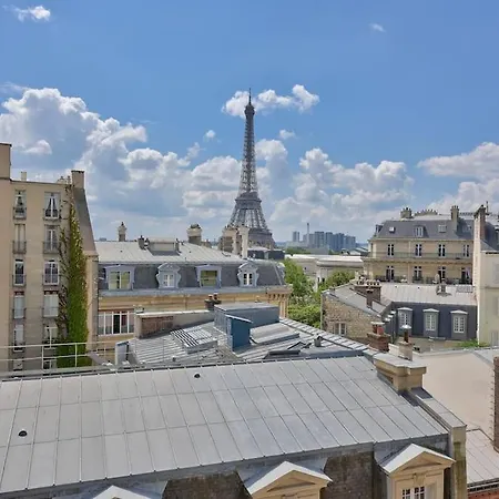 Avec Vue Panoramique Sur La Tour Eiffel